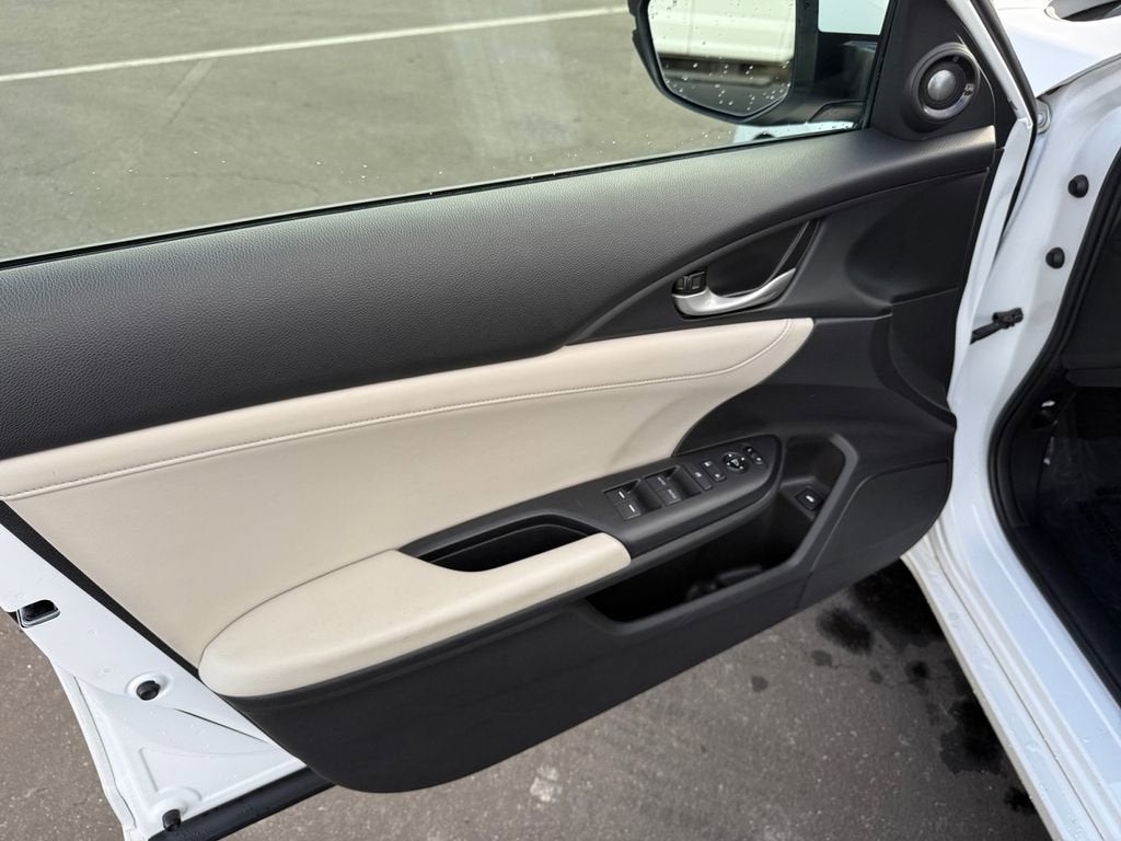 2021 Honda Insight Touring