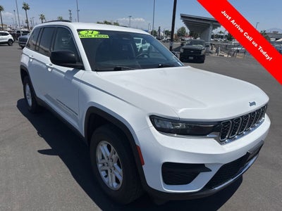 2024 Jeep Grand Cherokee Laredo 4x2