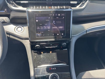 2024 Jeep Grand Cherokee Laredo 4x2
