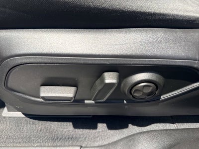 2024 Jeep Grand Cherokee Laredo 4x2