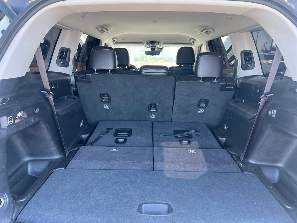 2023 Jeep Grand Cherokee L Limited 4x2