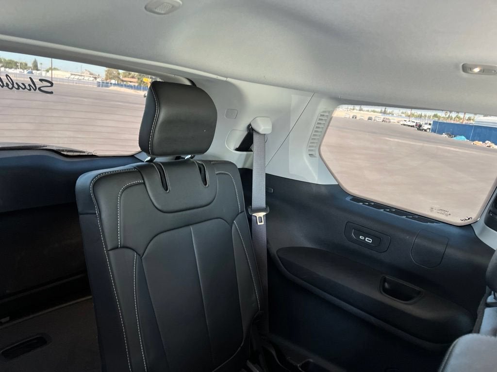 2023 Jeep Grand Cherokee L Limited 4x2