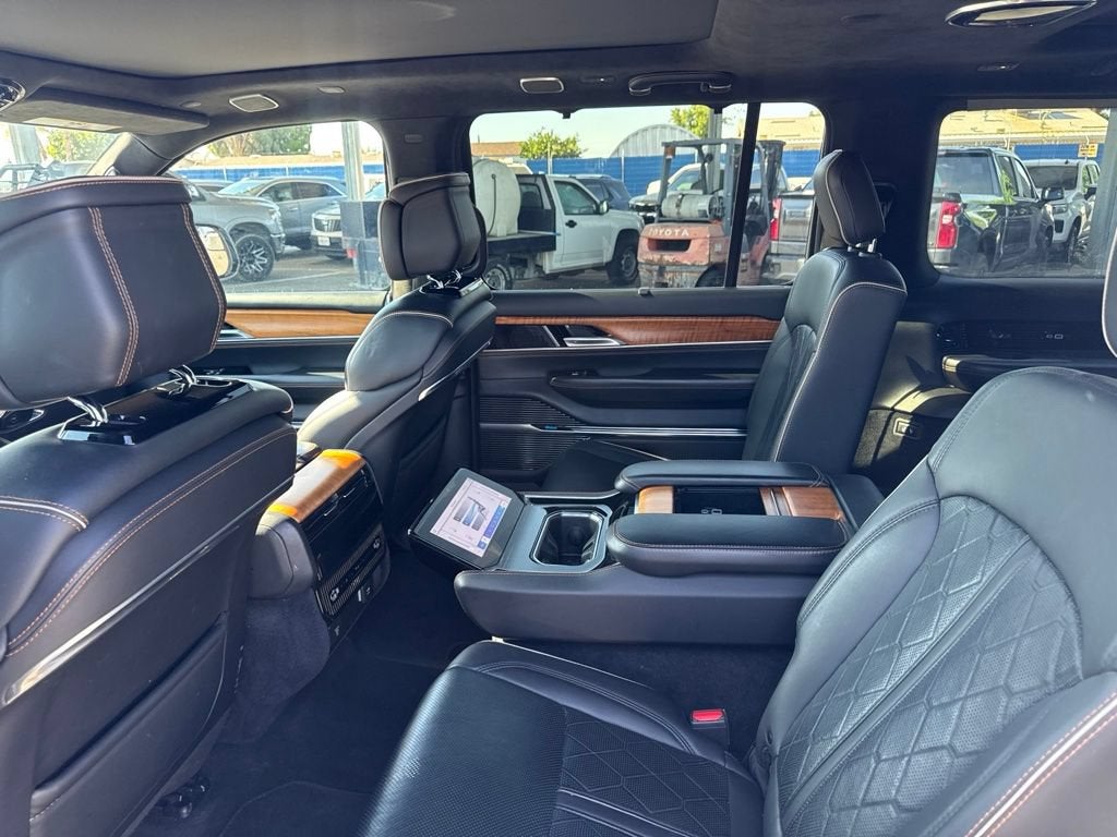 2024 Jeep Grand Wagoneer L Series III