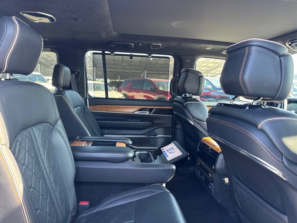 2024 Jeep Grand Wagoneer L Series III
