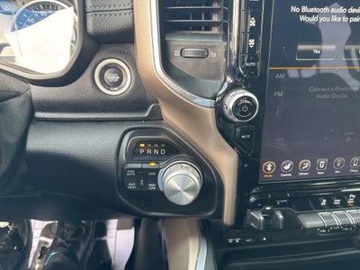 2019 RAM 1500 Laramie Crew Cab 4x4 5'7" Box
