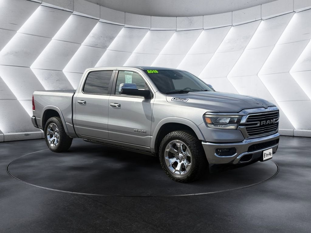 2019 RAM 1500 Laramie Crew Cab 4x4 5'7" Box