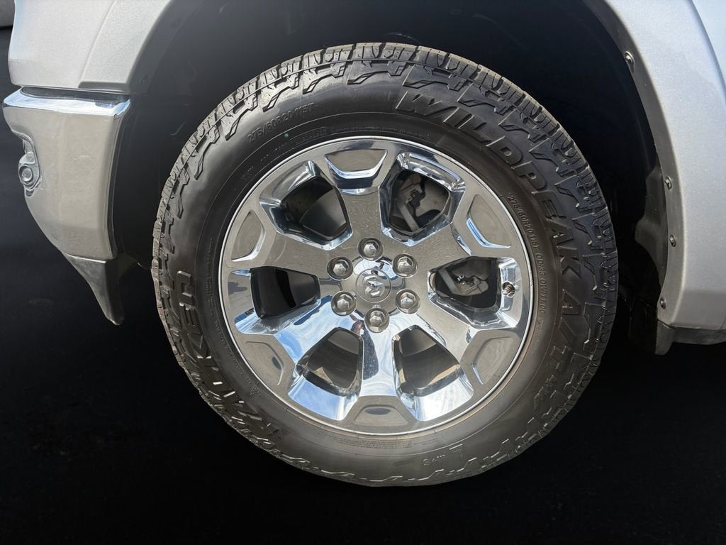 2019 RAM 1500 Laramie Crew Cab 4x4 5'7" Box