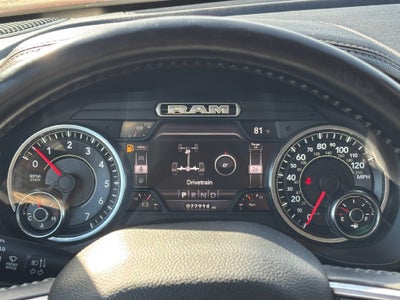 2021 RAM 1500 Laramie Crew Cab 4x4 5'7" Box