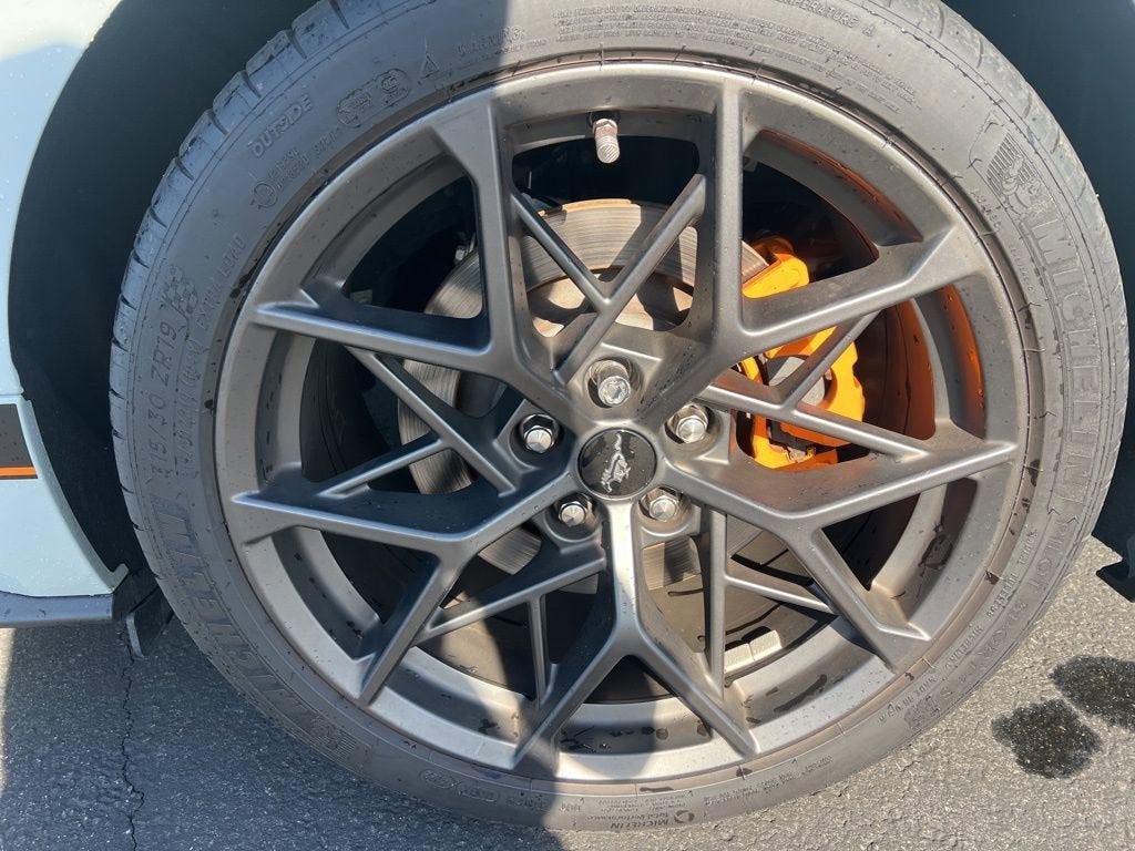 2022 Ford Mustang Mach 1