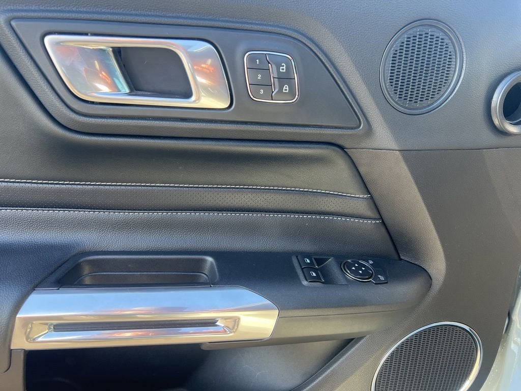 2022 Ford Mustang Mach 1