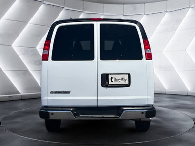 2025 Chevrolet Express Passenger 1LT