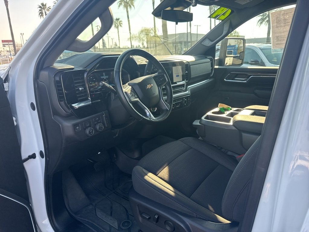 2024 Chevrolet Silverado 3500 HD Chassis Cab LT