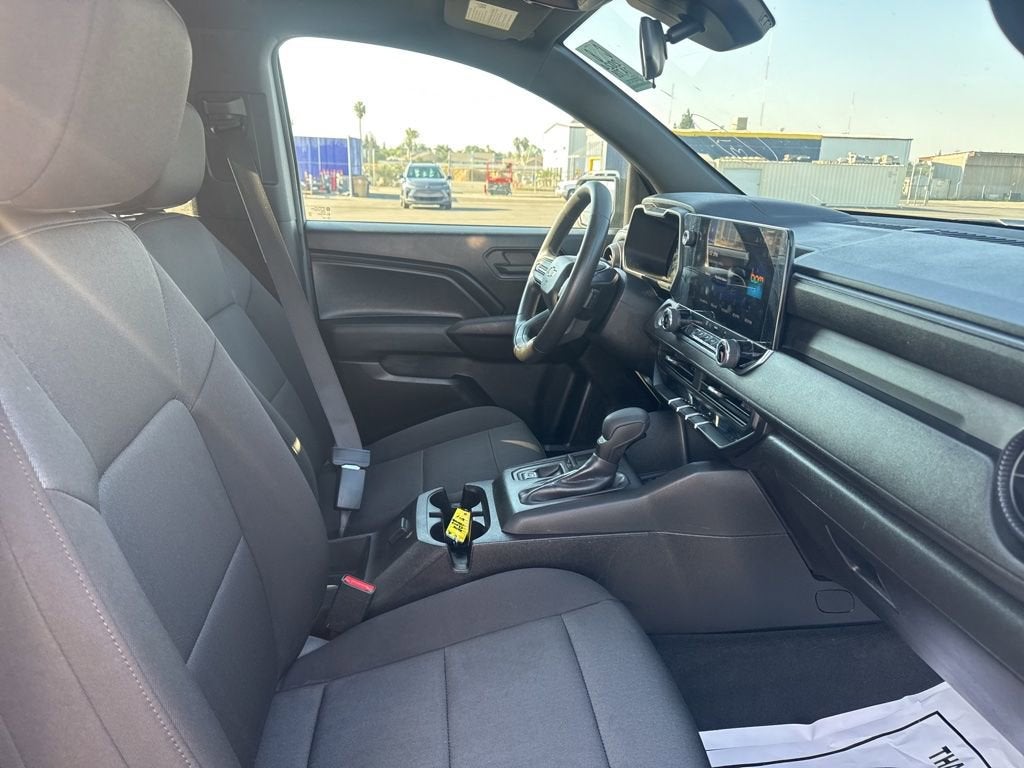 2024 Chevrolet Colorado WT