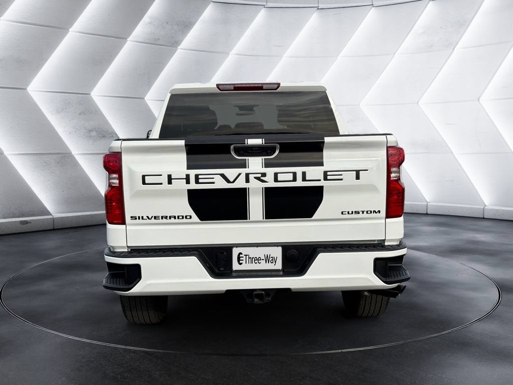 2025 Chevrolet Silverado 1500 Custom