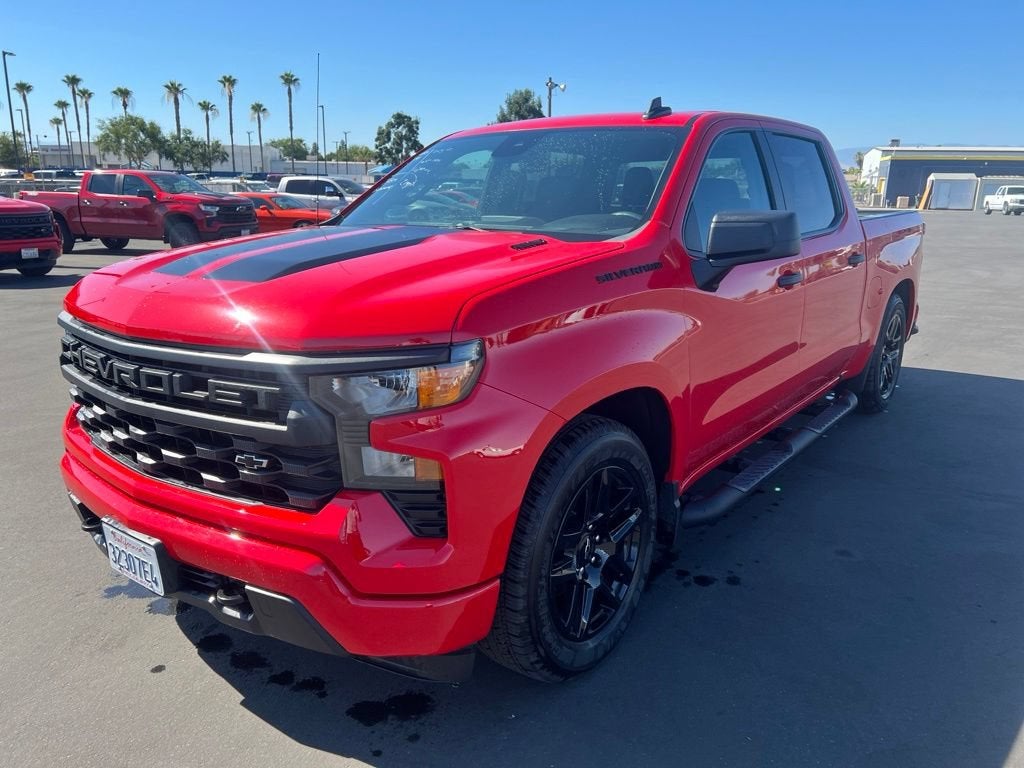 2025 Chevrolet Silverado 1500 Custom