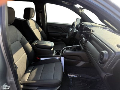 2025 Chevrolet Colorado WT/LT