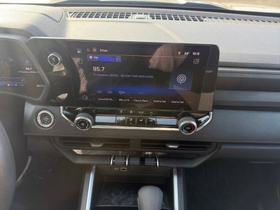 2025 Chevrolet Colorado WT/LT