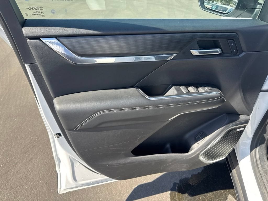 2024 GMC Acadia Elevation
