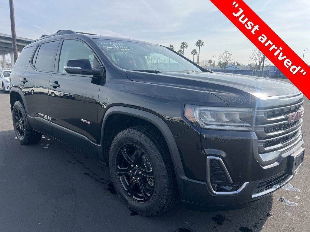 2023 GMC Acadia AT4