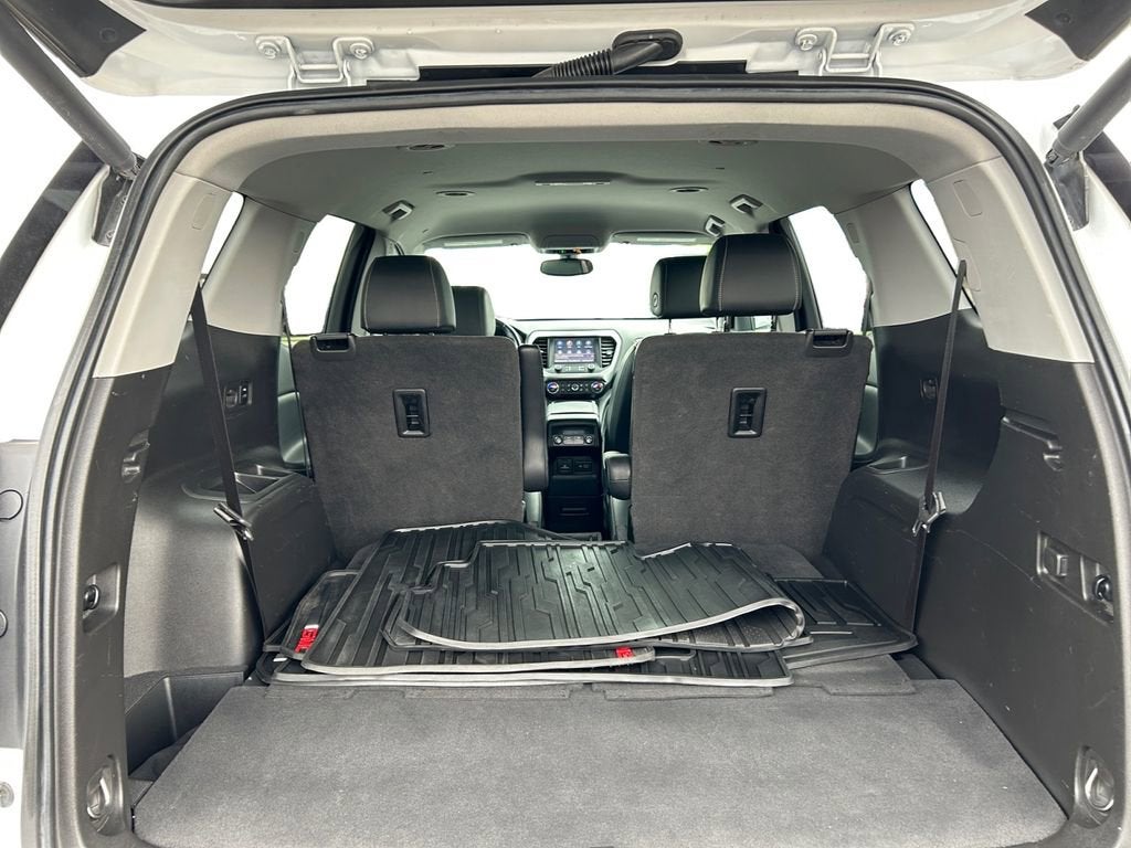 2020 GMC Acadia SLT