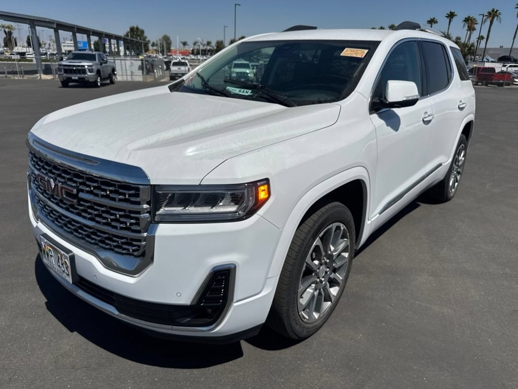 2023 GMC Acadia Denali