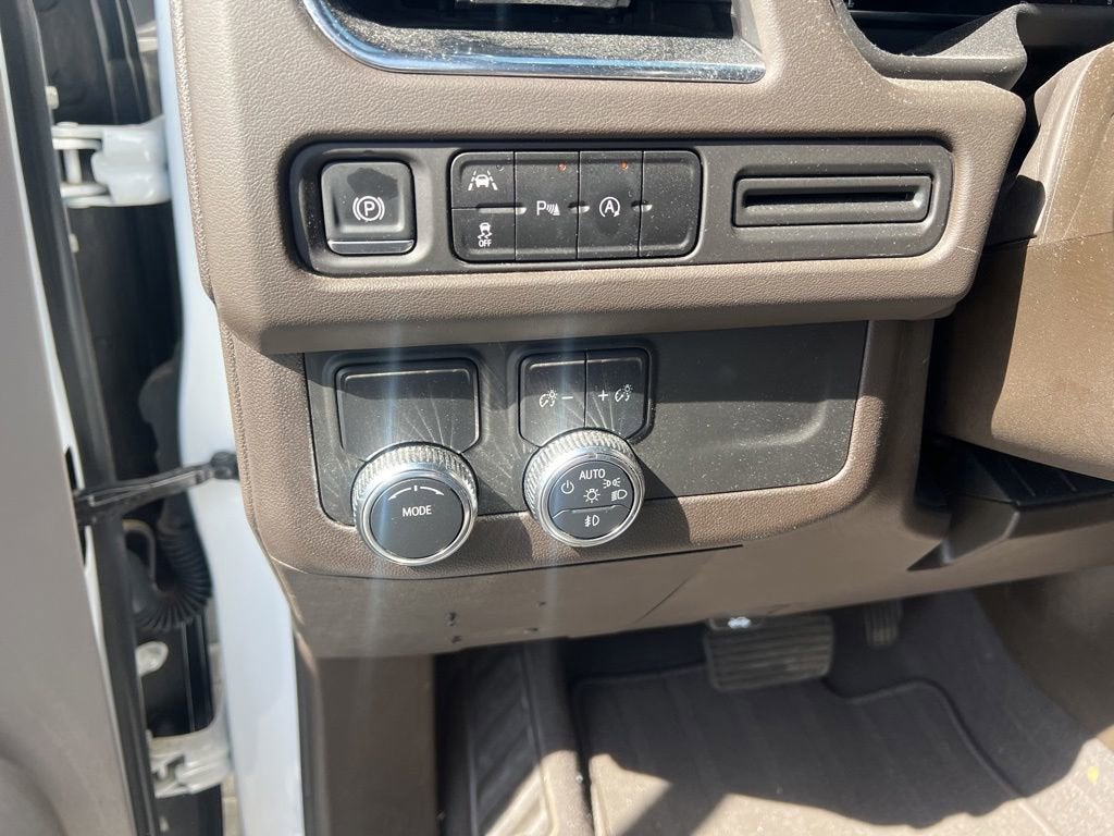 2024 GMC Yukon XL SLE