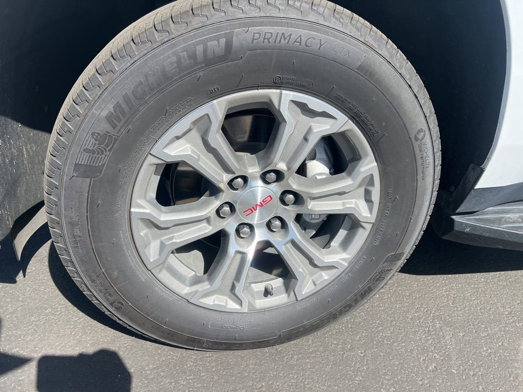 2024 GMC Yukon XL SLE