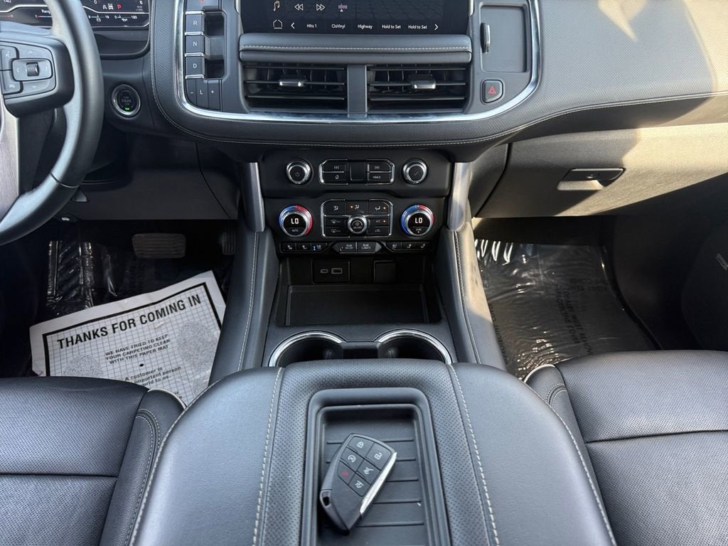 2024 GMC Yukon XL SLT