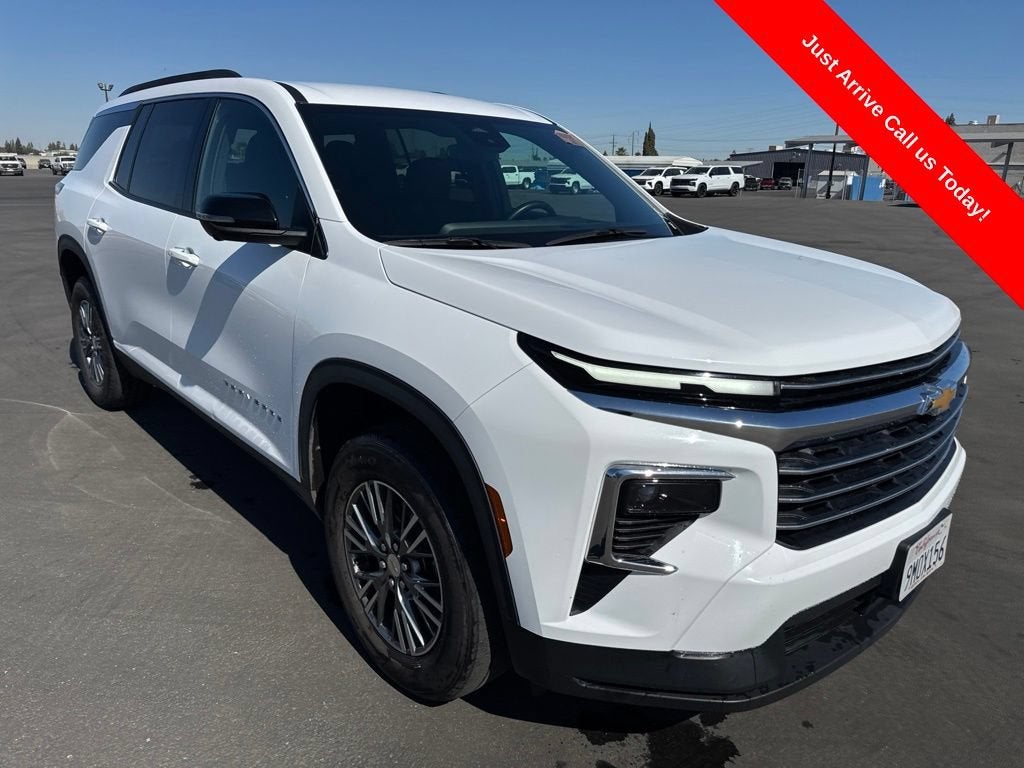 2024 Chevrolet Traverse LT