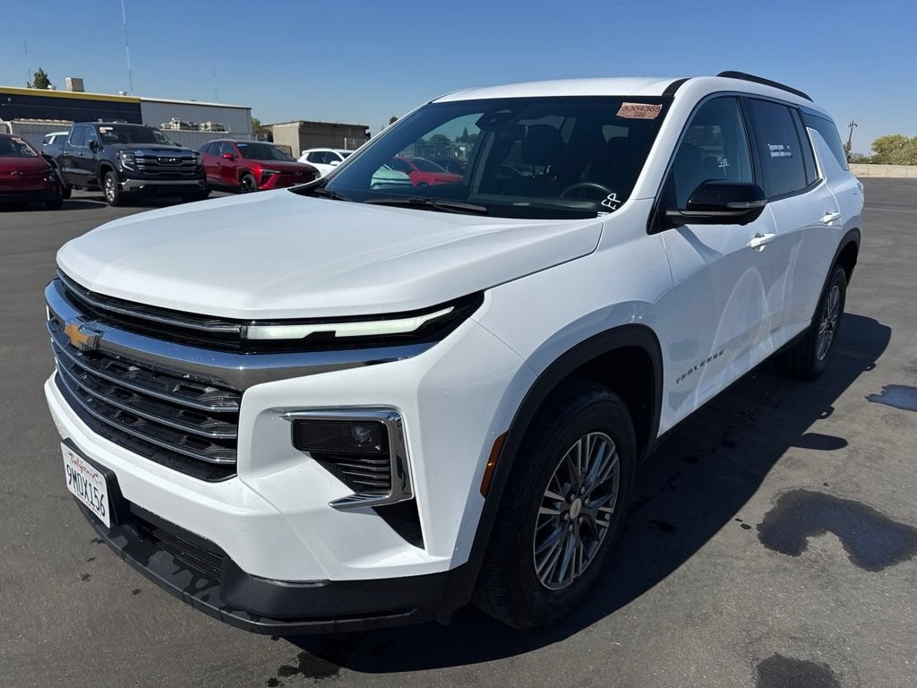 2024 Chevrolet Traverse LT