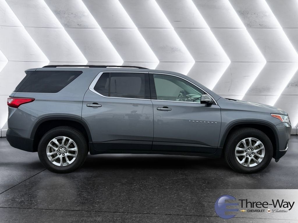 2020 Chevrolet Traverse LT Cloth