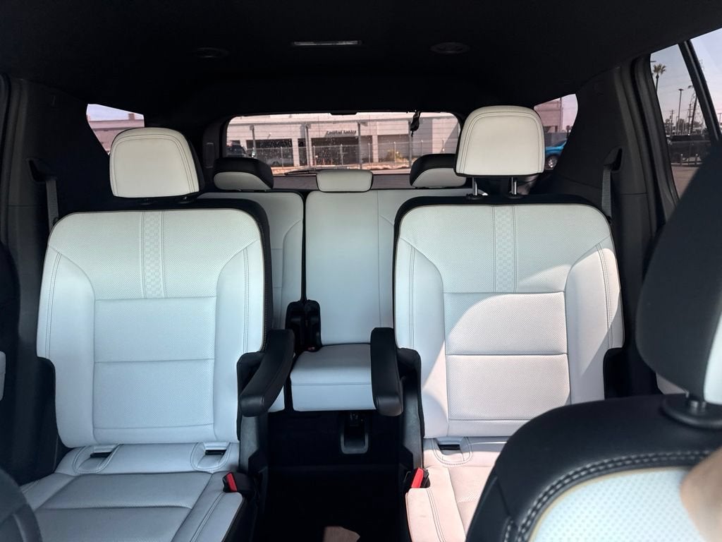 2025 Chevrolet Traverse High Country