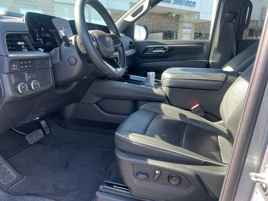 2025 Chevrolet Suburban Premier