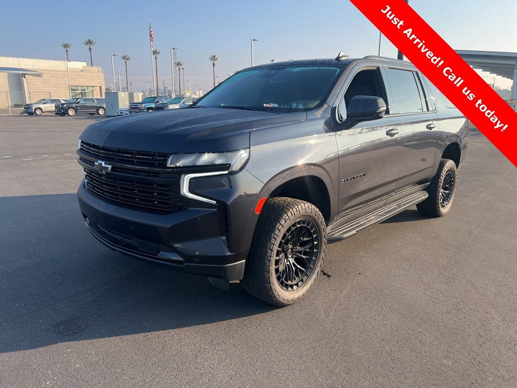 2023 Chevrolet Suburban RST