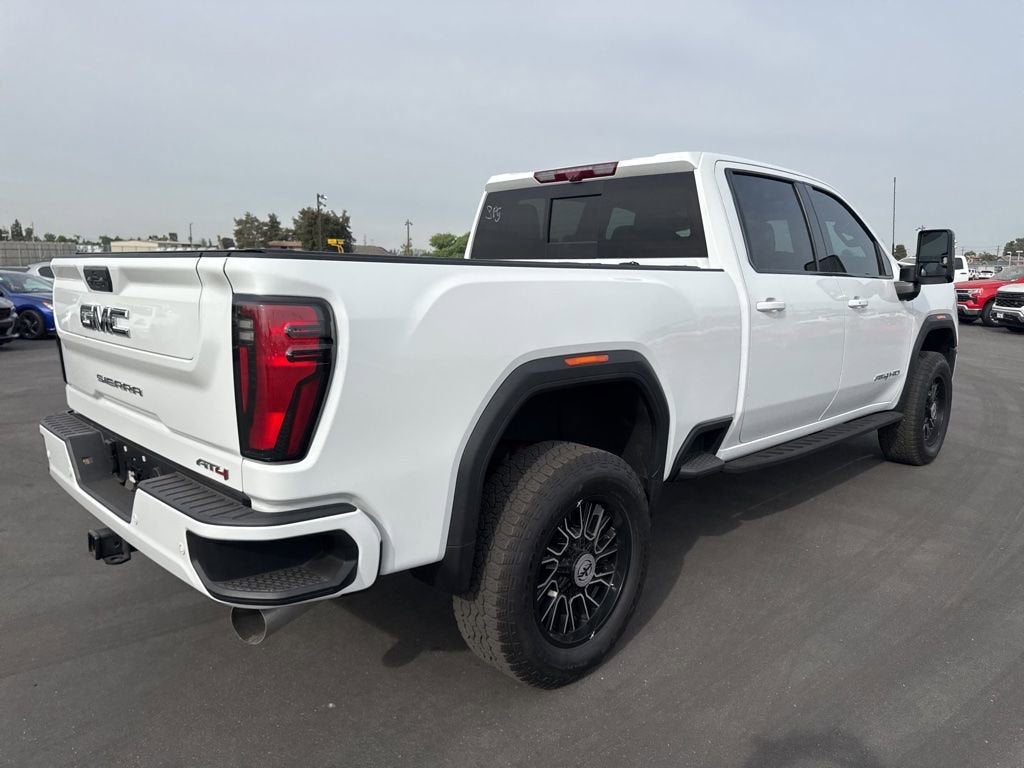 2025 GMC Sierra 2500 HD AT4