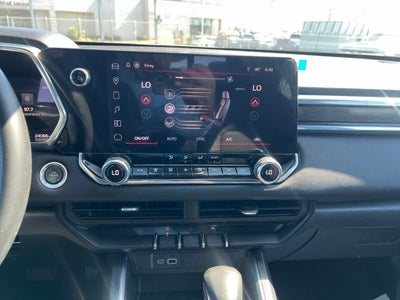 2024 GMC Canyon Elevation