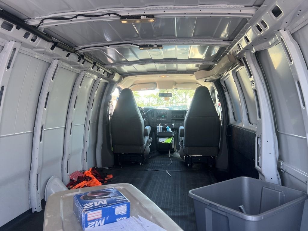 2023 GMC Savana Cargo 2500 Work Van