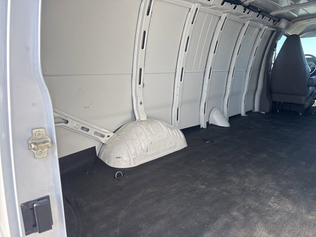 2023 GMC Savana Cargo 2500 Work Van