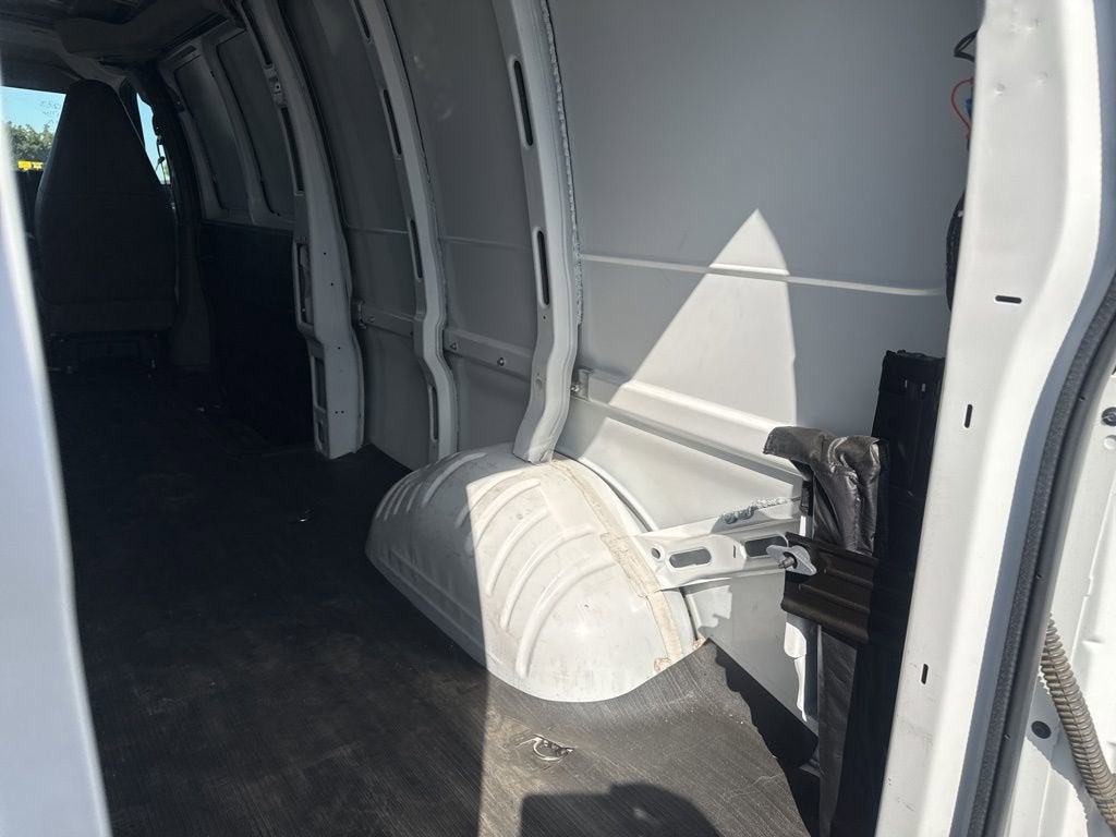 2023 GMC Savana Cargo 2500 Work Van