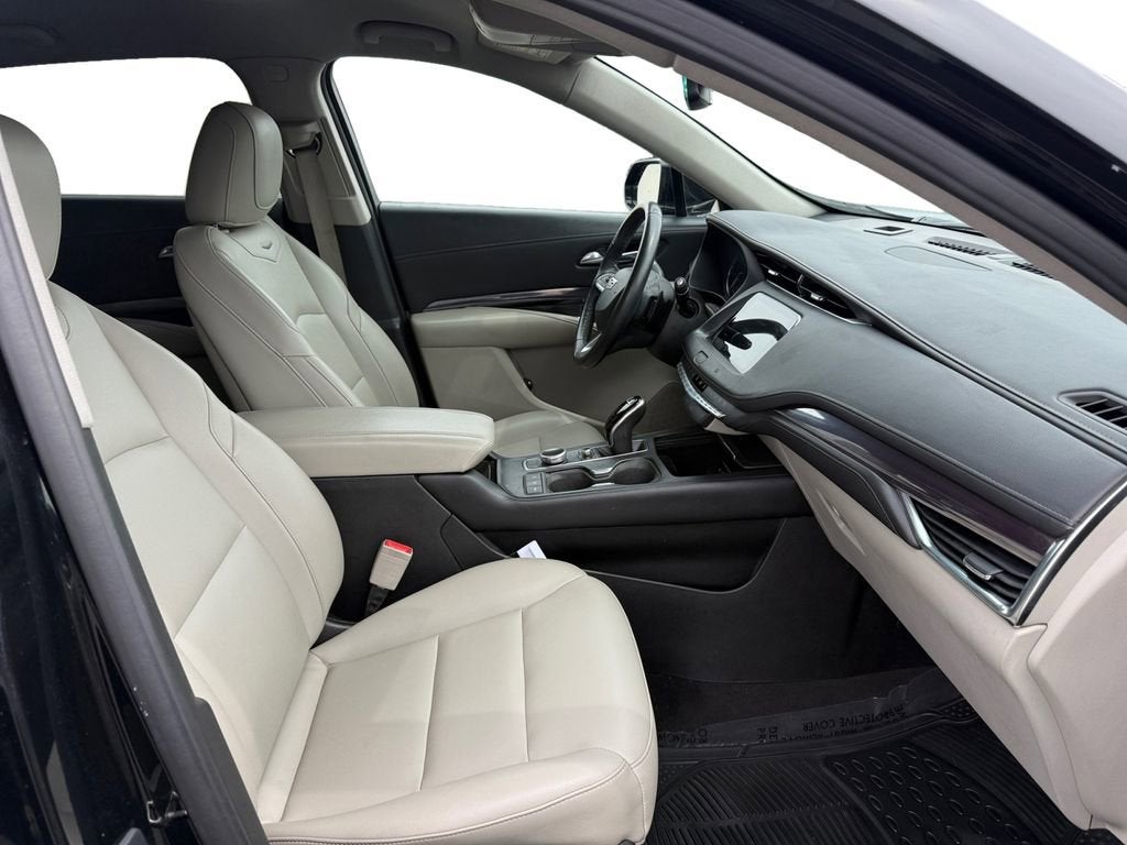 2021 Cadillac XT4 Luxury