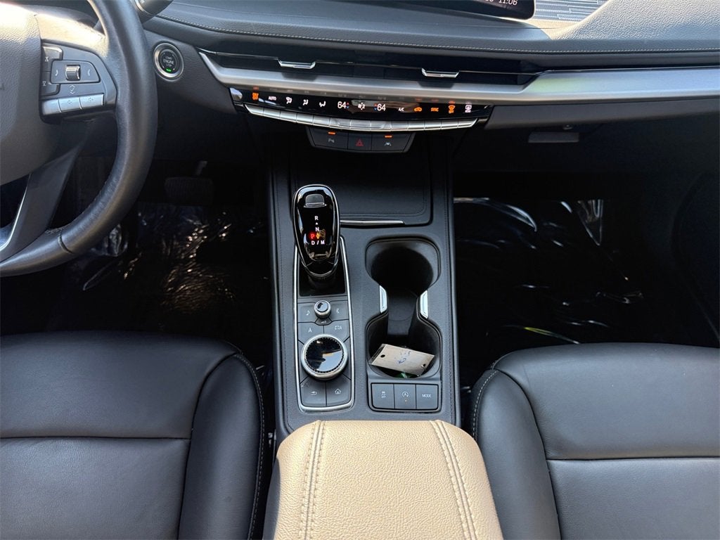 2025 Cadillac XT4 Premium Luxury