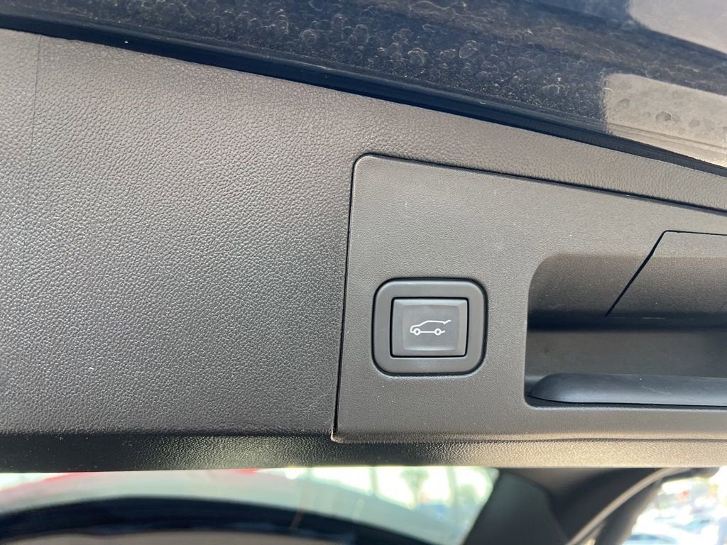 2023 Cadillac XT5 Luxury