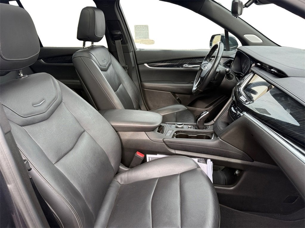 2022 Cadillac XT6 Premium Luxury