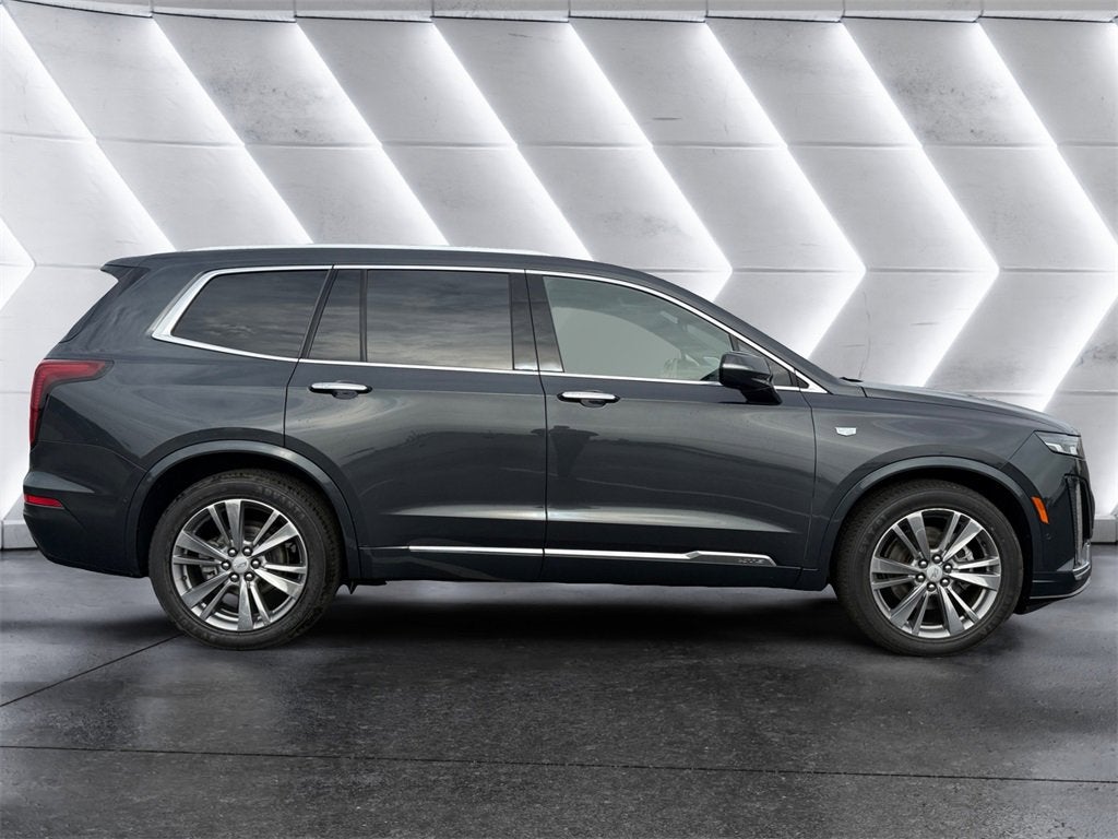 2022 Cadillac XT6 Premium Luxury