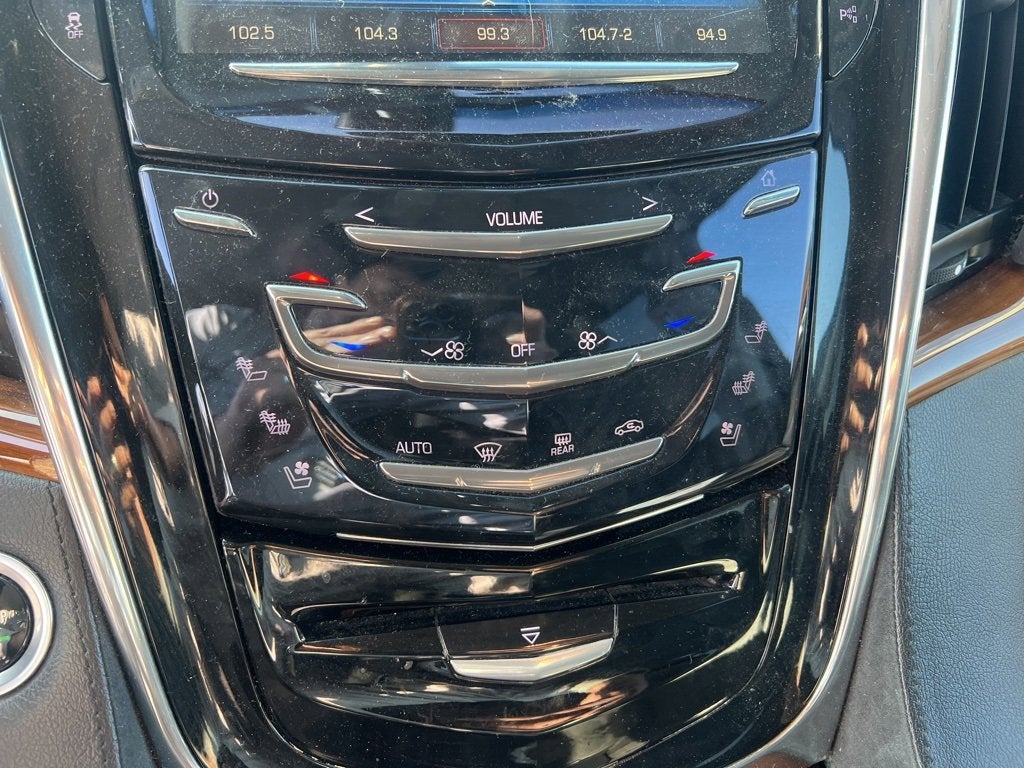 2017 Cadillac Escalade 2WD 4dr