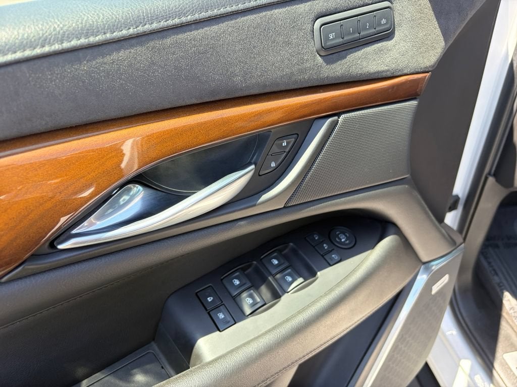 2020 Cadillac Escalade Luxury