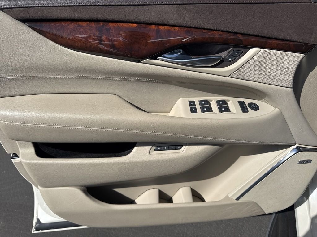 2015 Cadillac Escalade Luxury