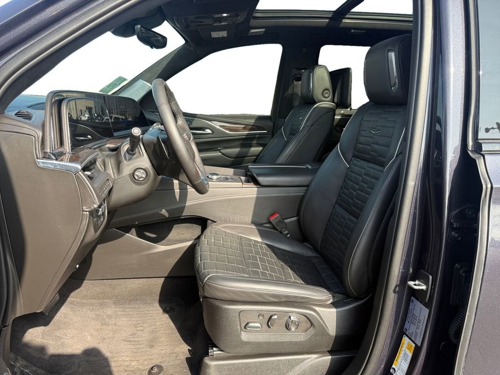 2023 Cadillac Escalade Sport Platinum