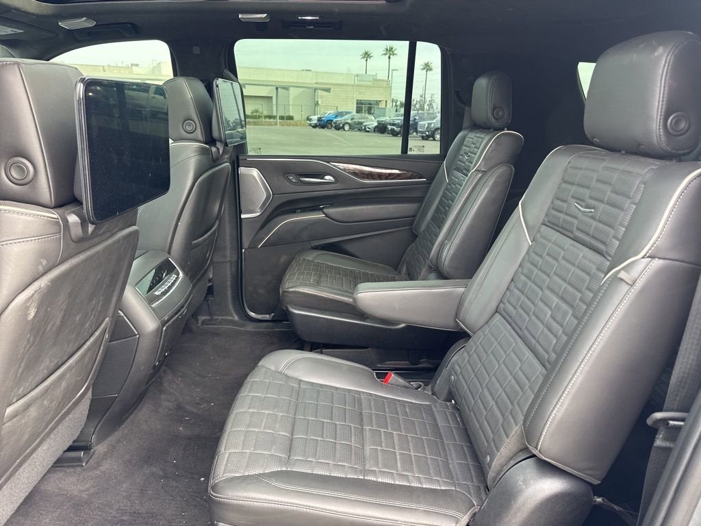 2022 Cadillac Escalade ESV Sport Platinum