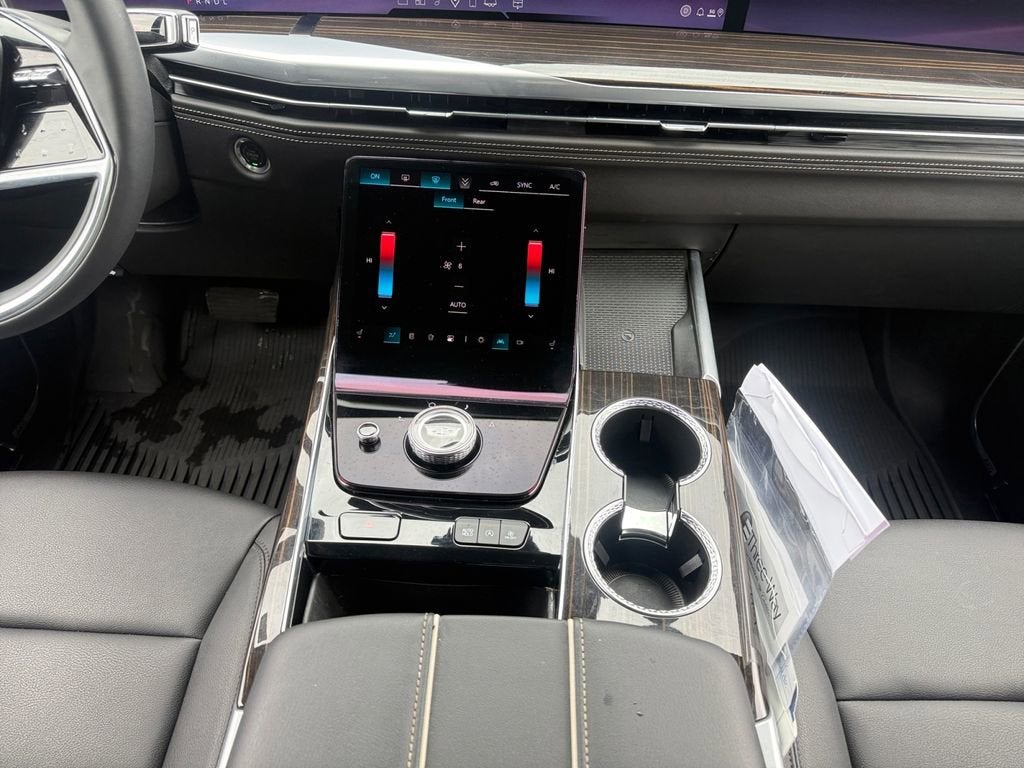 2025 Cadillac Escalade Luxury